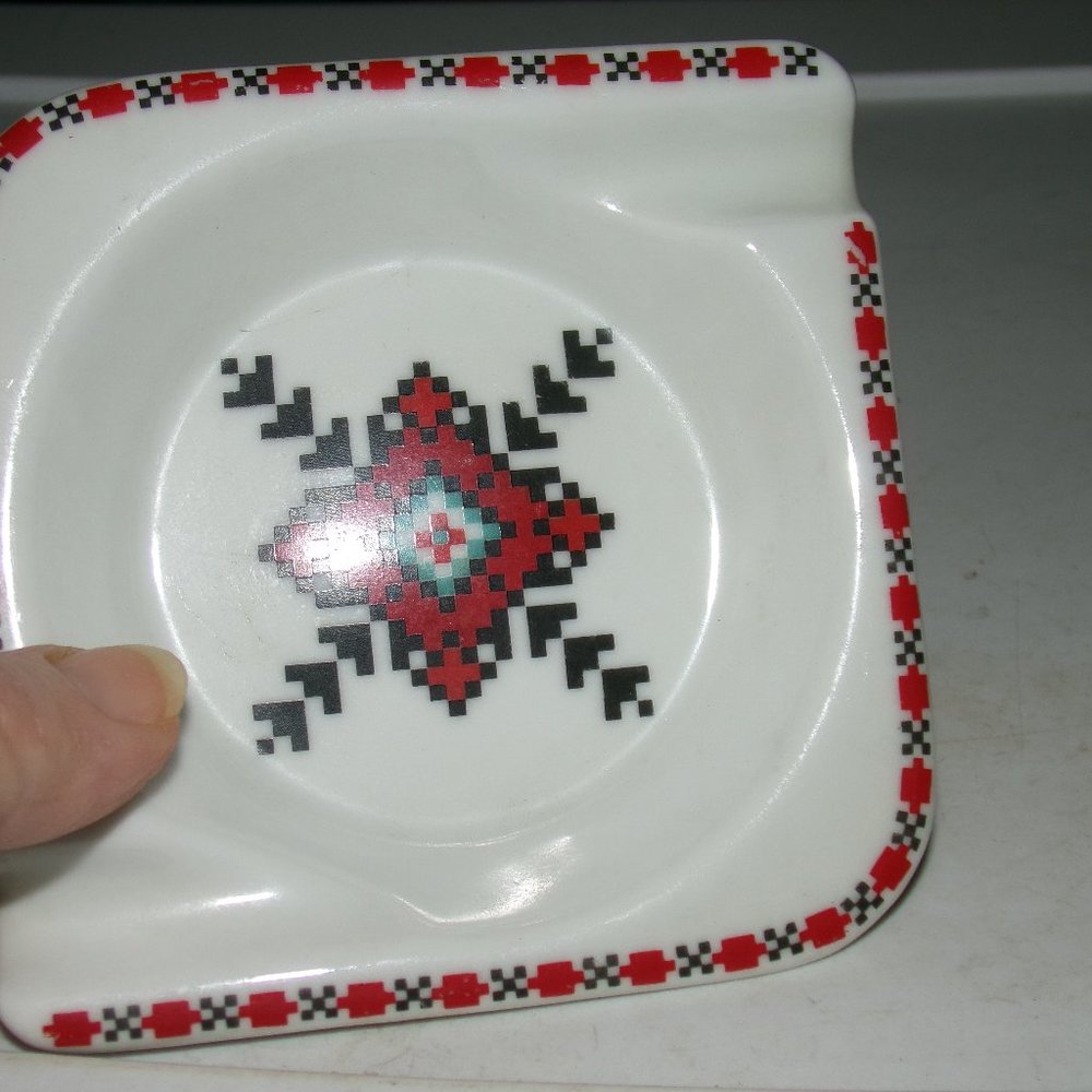 vintage Ukrainian art ash tray by marusha